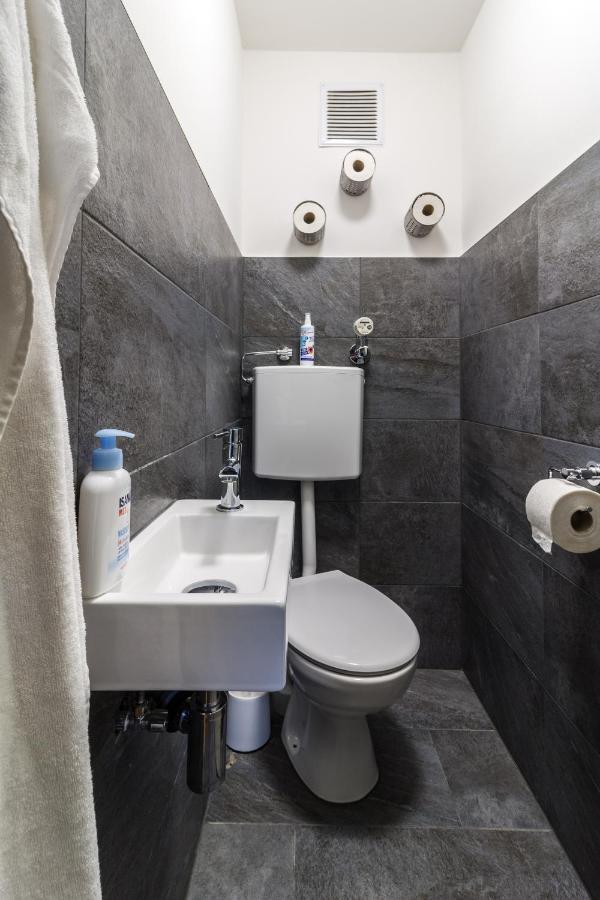 Roof Rooms Карлсруе Екстер'єр фото